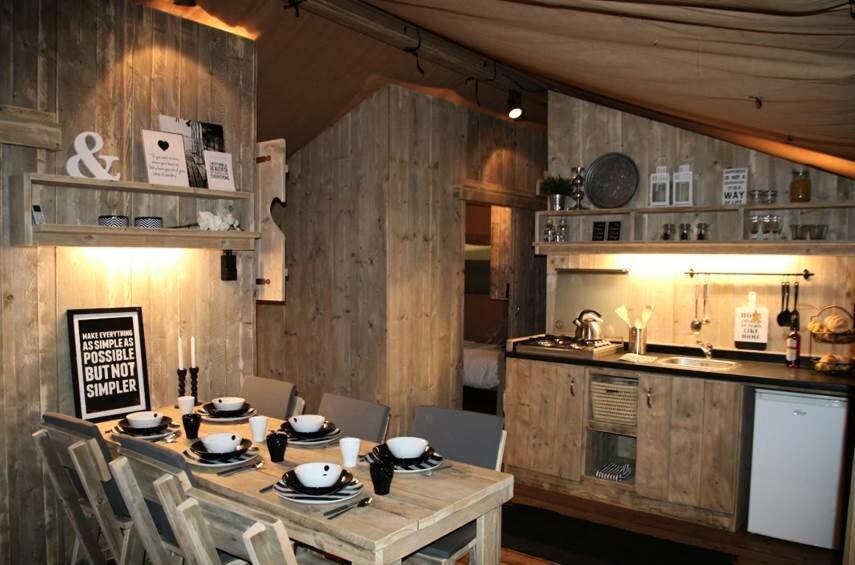 Camping Maeva Escapades Millau Plage Extérieur photo